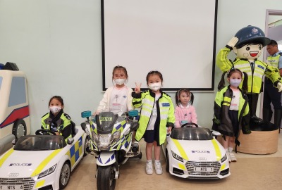 2交通安全公園-小小警察